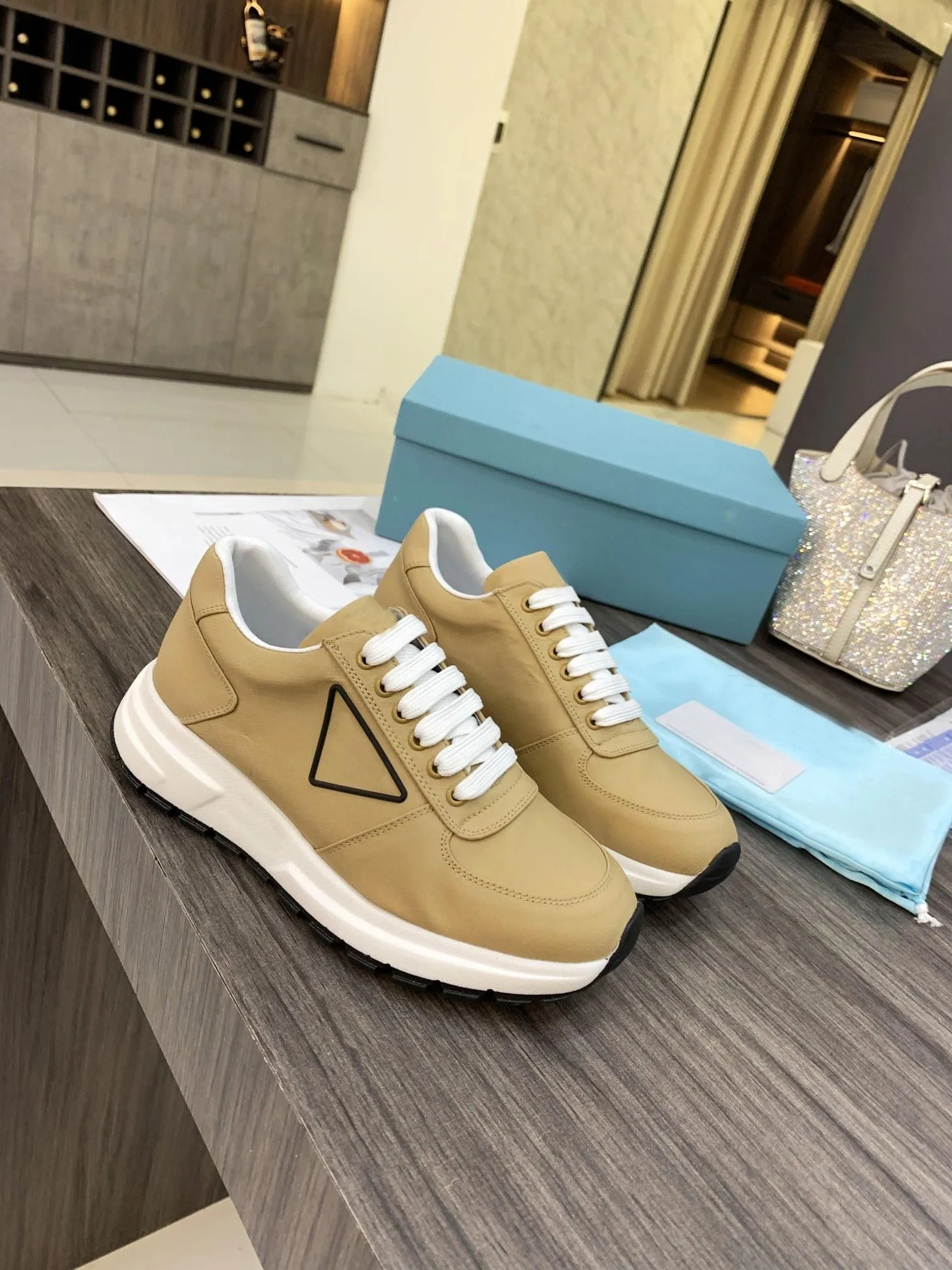 mens platform gym Casual shoes women Travel leather lace-up Trainers sneaker 100% cowhide Letters Thick bottom woman designer shoe Flat men sneakers size 35-45 With box