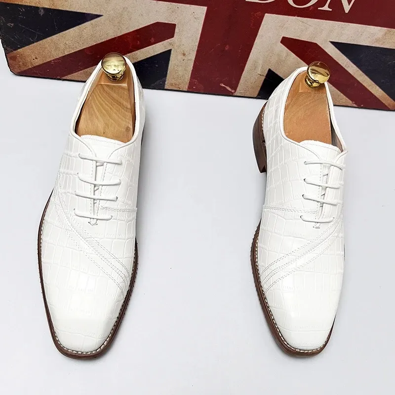 Luxury Brand Pointed White Black Grid Pattern Shoes For Men Designer Wedding Dress Homecoming Business Oxfords Flats Footwear