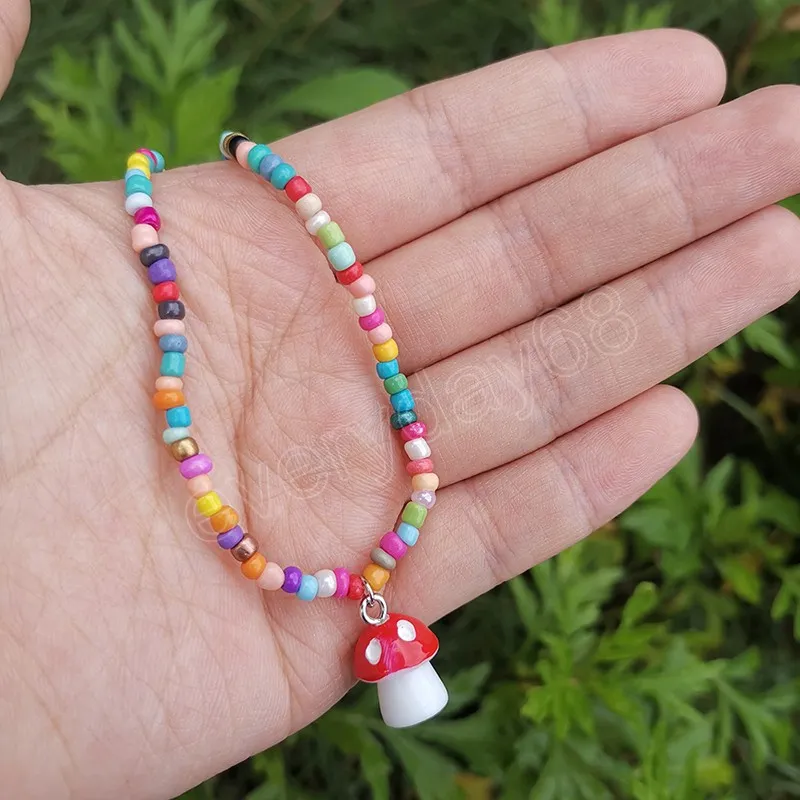 Collana con ciondolo a forma di fungo alla moda donna Collana con perline di riso colorate bohémien Gioielli da spiaggia le vacanze