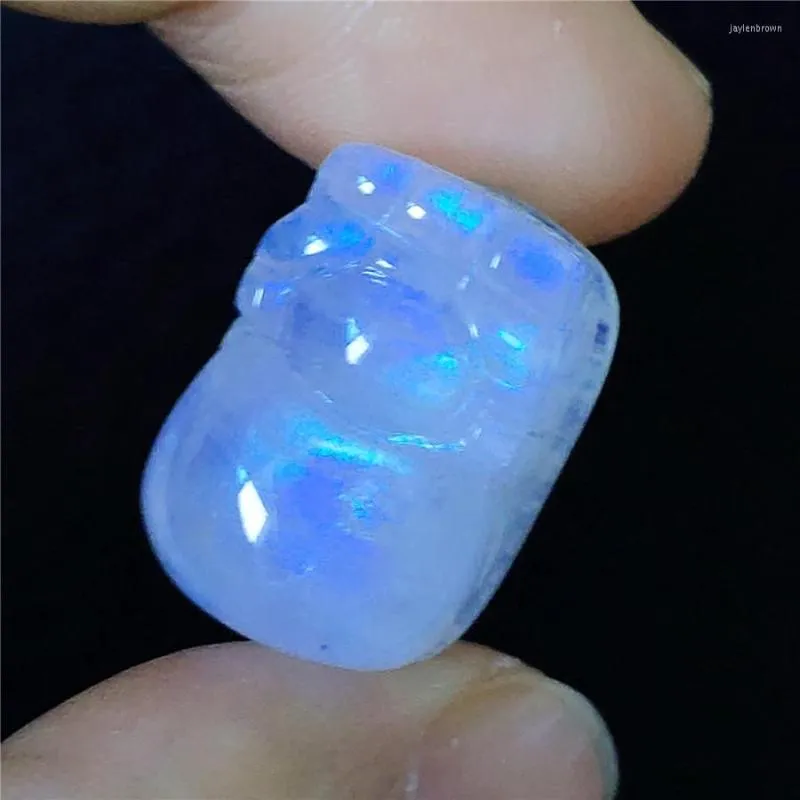 Pendant Necklaces Drop Natural Crystal Suspension Blue Light Pi Xiu Shape Necklace Fashion Moonstone 19 13 11mm