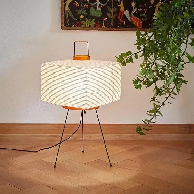 Vloerlampen Vierkant Minimalistische rijstpapierlamp in Japanse stijl Woonkamer Slaapkamer Retro Art Design Staande lantaarn