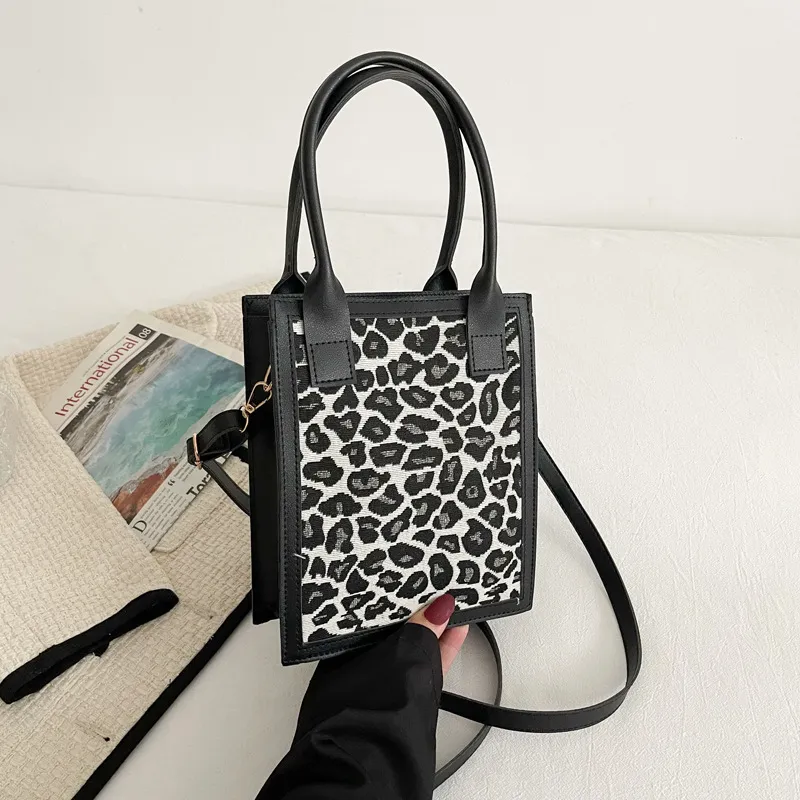 Leopard Printed Messenger Bags Fashion Thousand-bird Lattice Small Square Bag