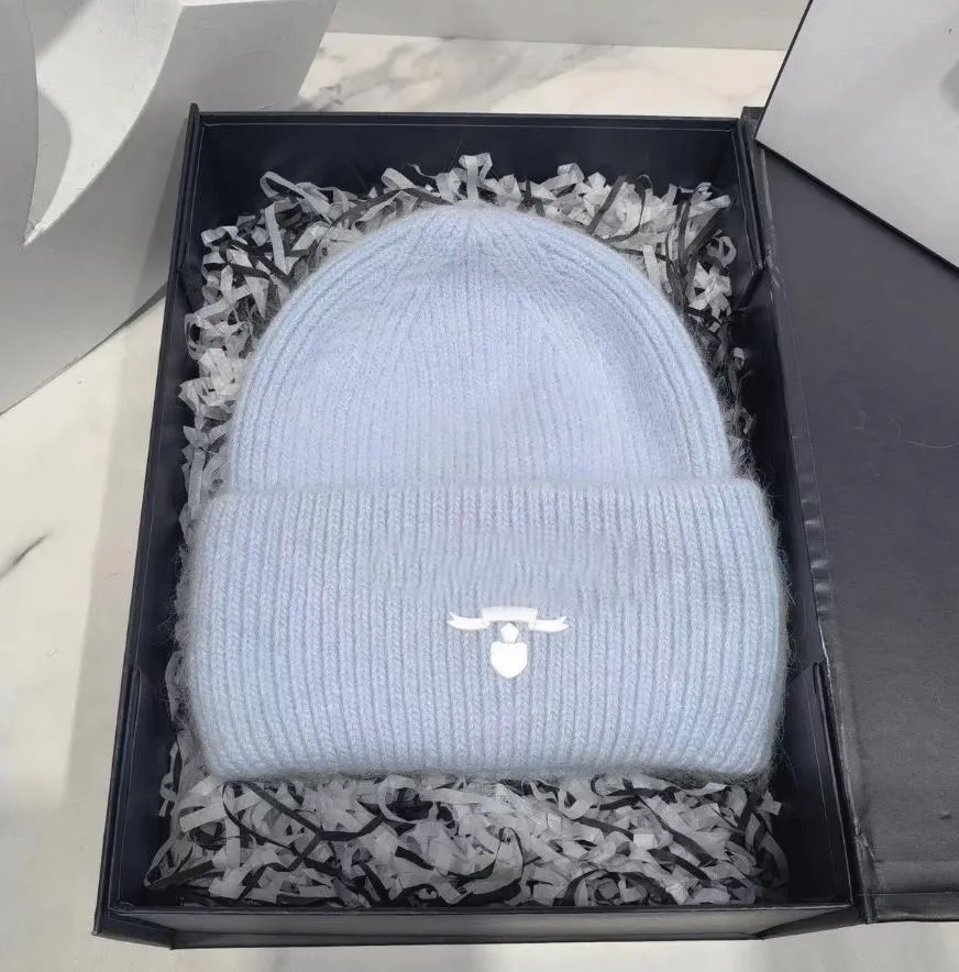 Kaşmir Şapka Tasarımcı Bere Kap Erkek ve Kadın Bodysuit Şapkalar Unisex Örme Mektup Rahat Kafatası Şapka Açık Seyahat