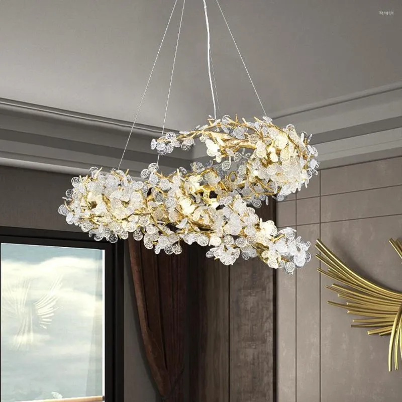 Ljuskronor konstdesigner lyxig villa ljuskrona modern belysning guld ledande vardagsrum sovrum dekoration
