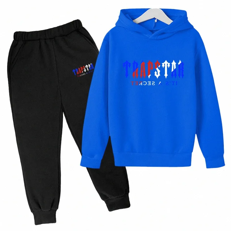 Abbigliamento per bambini firmati Trapstar Set Felpa stampata per bambini Multicolori Caldo Set di 2 pezzi Felpa con cappuccio Cappotto Pantaloni Abbigliamento Fasion Ragazzi Ragazze Capispalla Outfi l2Kk #