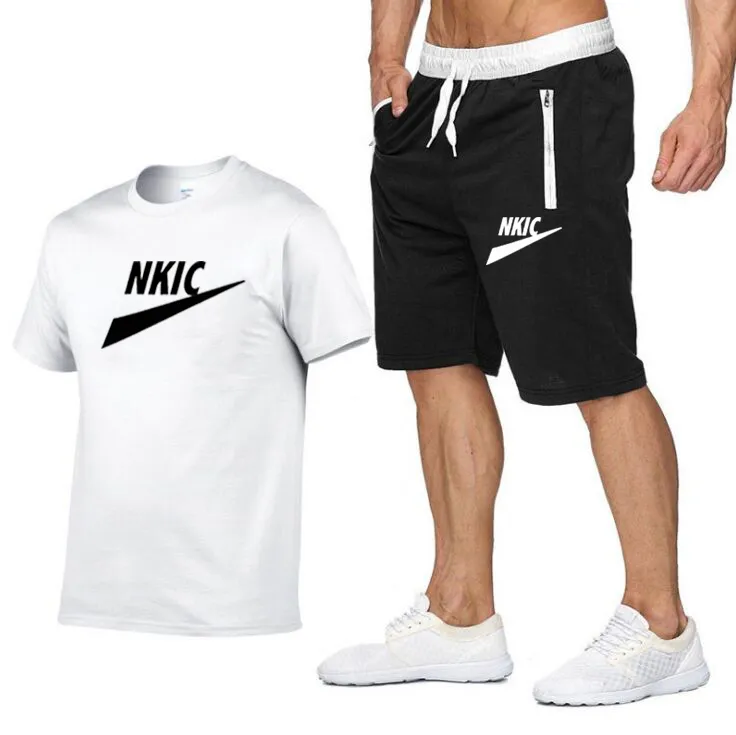 Nieuwe mannen Trainingspak Casual T-shirt Shorts Pak 2 Stuk Elastische Strand Shorts Effen kleur Print Sweatshirt mannen Sport Merk LOGO Print