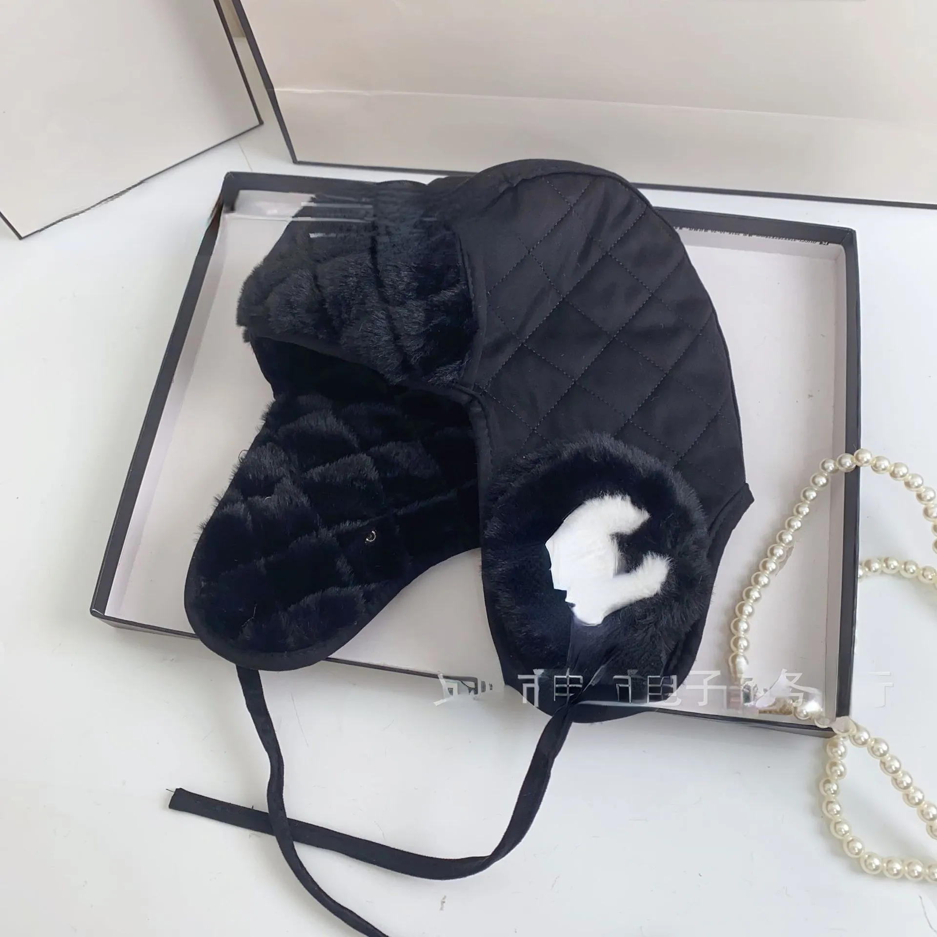 Chapéus Trapper para homens e mulheres de pelúcia designer de bexiga interna capa de orelha quente outono e inverno