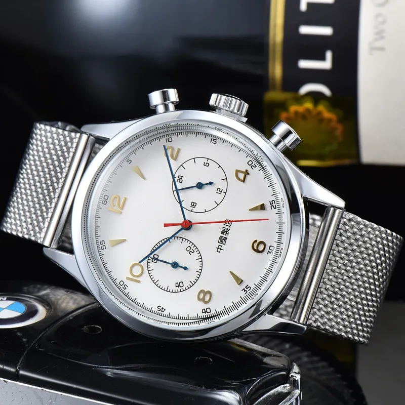 男性用腕時計 2022 新しいメンズ腕時計 5 針すべてダイヤルワーククォーツ時計トップの高級ブランドクロノグラフ時計レザーとスチールベルトメンズファッション