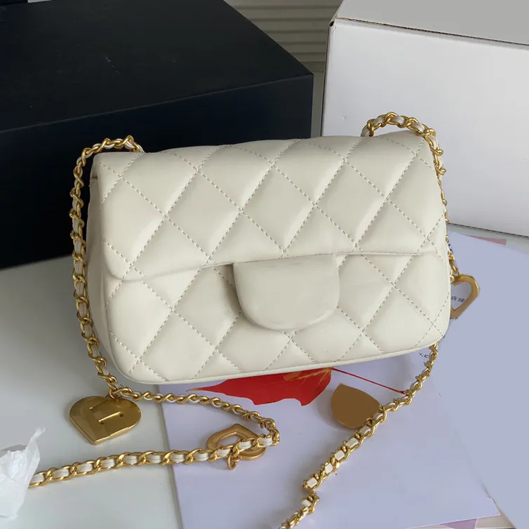 Épaule Femmes Valentine Classique Mini Flap Matelassé Carré En Cuir D'agneau Matériel En Métal Doré Chaîne Matelasse Avec Breloques Coeur Crossbod