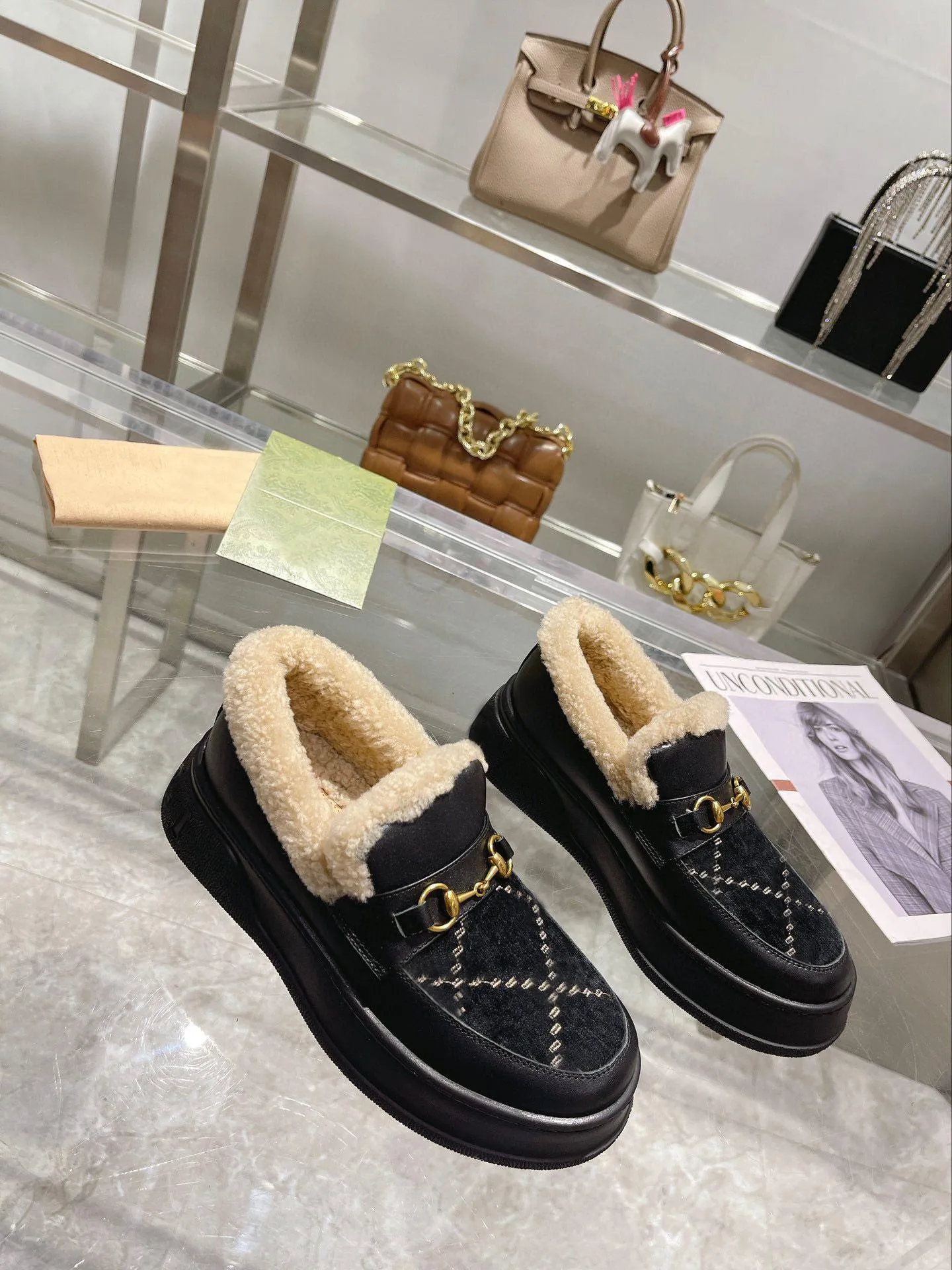 winter women Casual shoes Arabic Travel leather Woolen boots lady Thick soled designer boot lazy wool Warm shoes fashion letter platform woman shoe size 35-42 With box