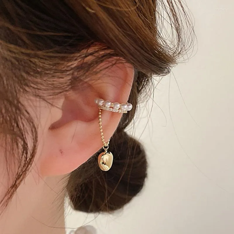 Brincos traseiros de luxo ouro duplo círculo pérola orelha Cuff adorável pérolas clipe para mulheres chiques piercing falso coração earcuff jóias 2022