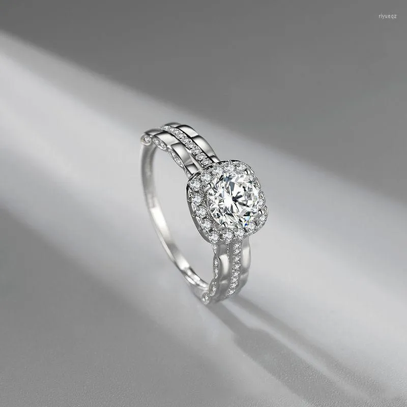 Wedding Rings Amerikaans geïmporteerd Moissanite D kleur zilver platina-vergulde klassieke microset vierkante zirkoon vrouwelijke ring