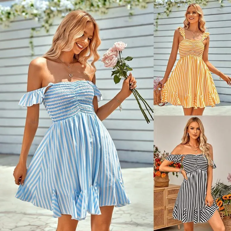 Günlük elbiseler yaz kadınlar zarif kapalı omuz fırfır fit parlama elbise bayanlar katı plaj mini wd186
