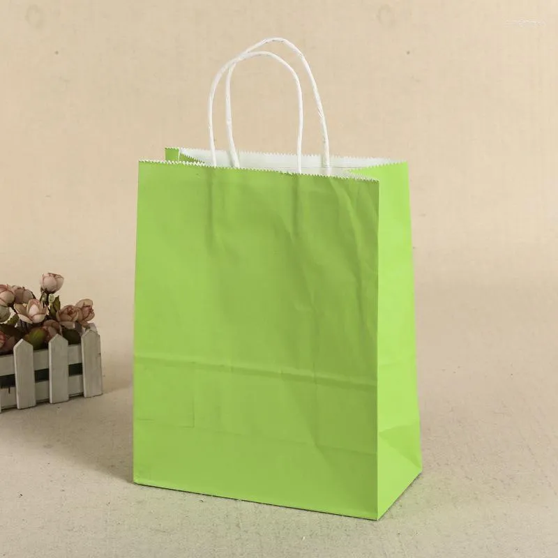 Opbergtassen Algemene cadeau Kleding Square Papierverpakkingszak Duurzame handgreep Recyclebare Kraft Meerdere kleurenkeuze