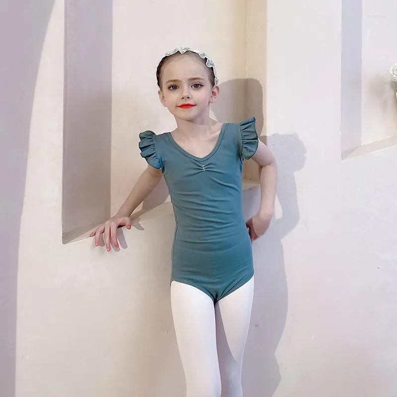 Stage Draag groothandel hoogwaardige katoenen spandex flutter mouw geel wit zwart roze kinderen meisjes balletdans mailloten