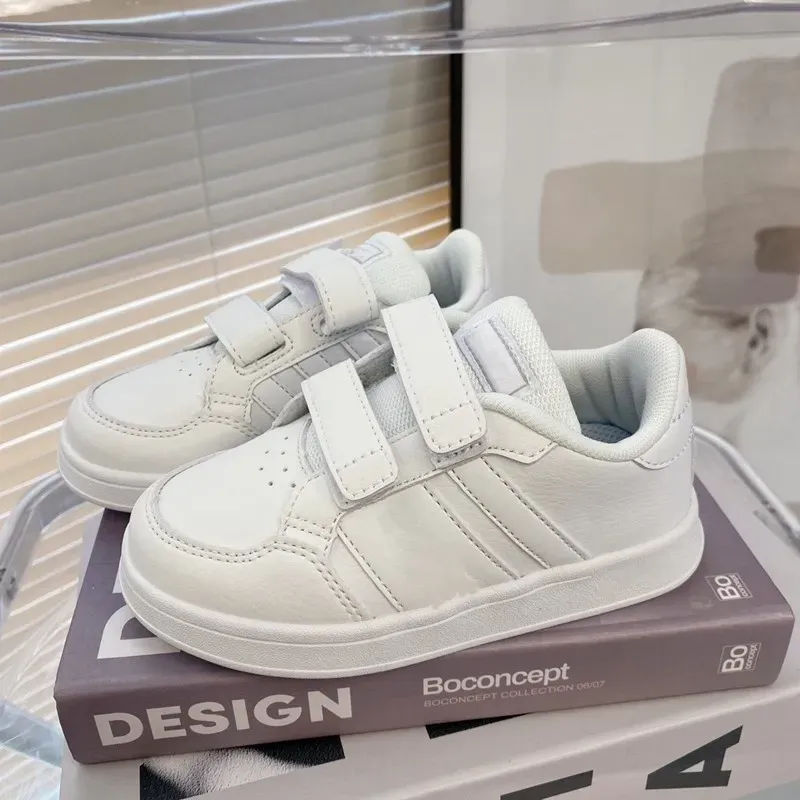 Shell toe outlet trainers