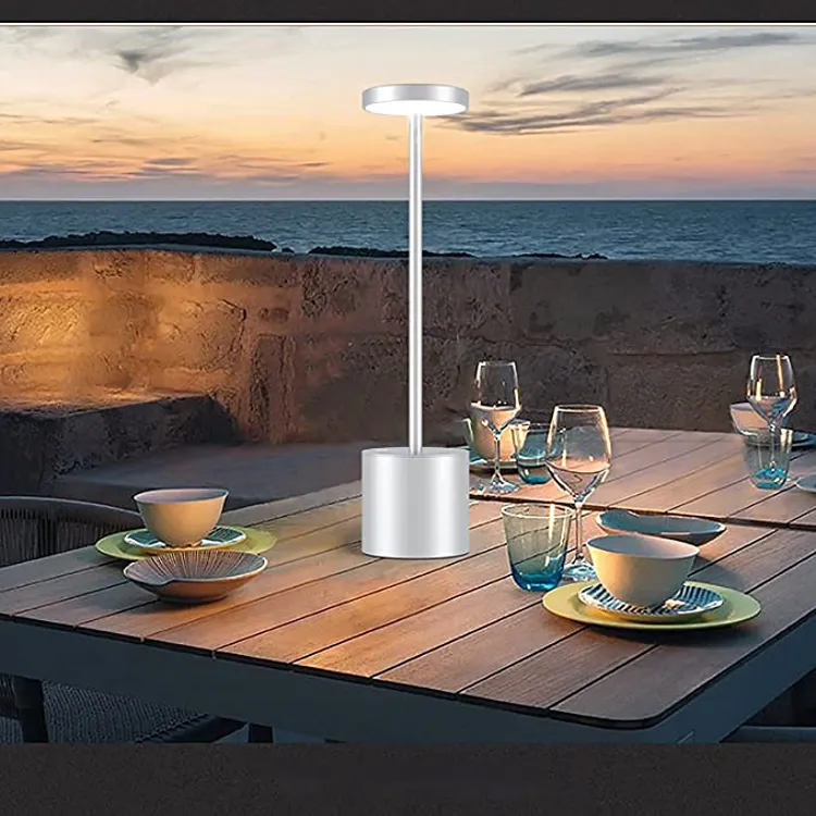현대식 홈 장식 테이블 램프 LED 무선 테이블 램프 레스토랑 충전식 터치 데스크 램프 휴대용 5000mah Brigtness Hotel Study를위한 야간 조명 옆