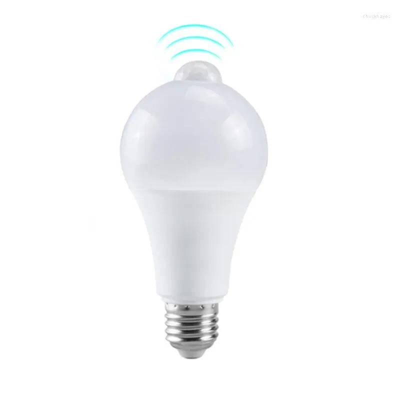 Bulbo de sensor de movimento 5W 7W 9W Smart Light 110V 220V LED Induction Lamp Bombilla Cold White para escadas do corredor