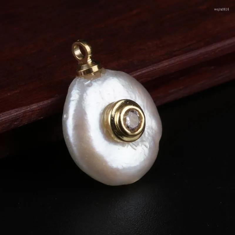 Charms Gold Micro Paved White Crystal Round Flat Natural Freshwater Pearl Bead Pendant Charm For Diy Jewelry Making Choker