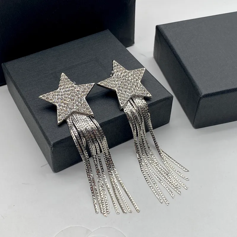 Diamonds Earrings Hoop Women New Designer Jewelry Letters Star Earings Tassels 디자이너 이리 체인 스터드 여성 액세서리 D2212194f