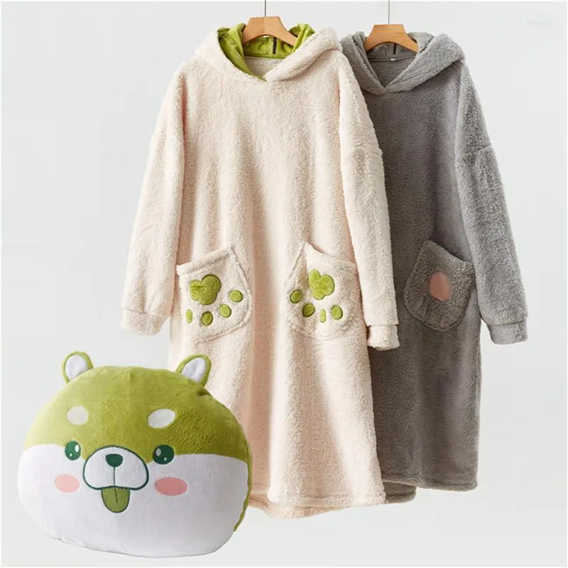 Indumenti da notte da donna Pigiama con cappuccio Donna Inverno Velluto corallo Camicie da notte comode Kawaii Cane Tiro Cuscino Tutina Homewear Pigiama allentato