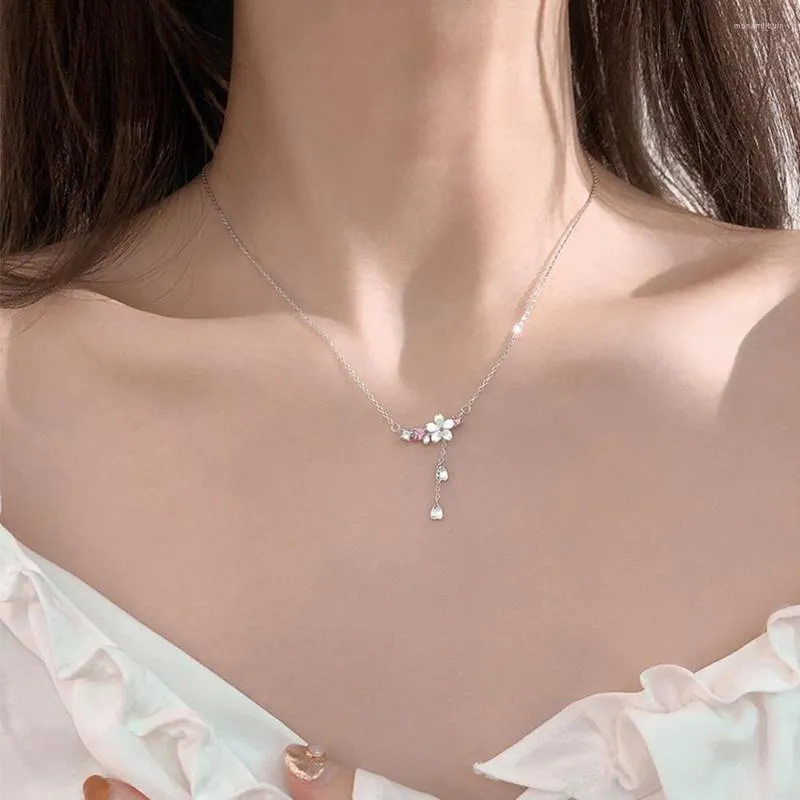 Pendentif Colliers Tempérament Shell Cerisier Fleur Long Collier Gland Pour Femmes Doux Coeur Clavicule Chaîne