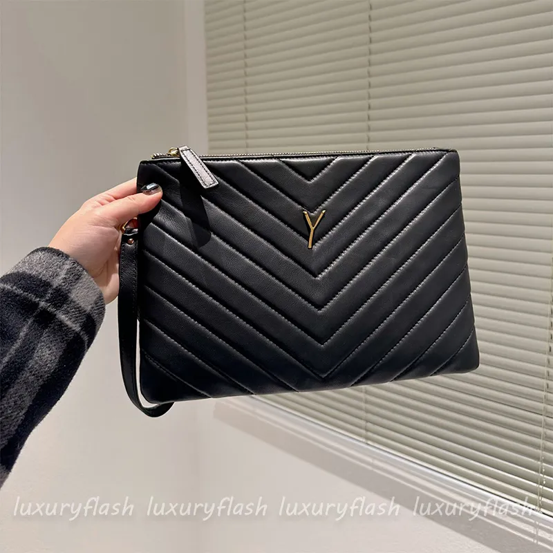Designer Clutch Bags Handbags Wallets Fashion Women Large Capacity Practical Portable Envelope Bag Small Purse Soft Leather Tote Bags From 46 62 DHgate