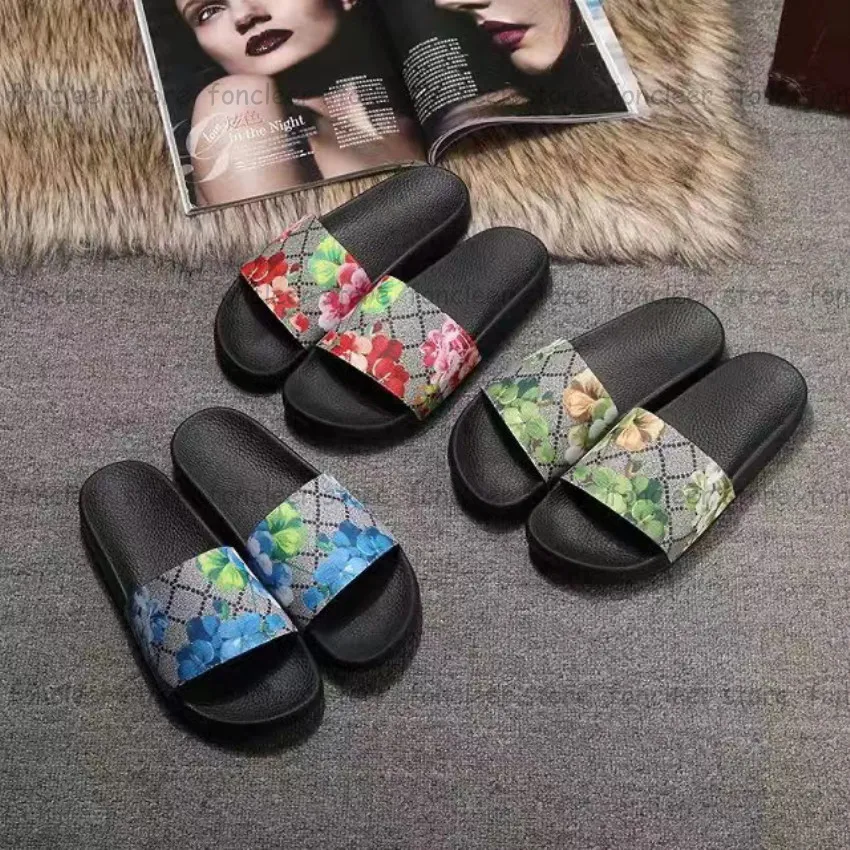 Großhandel Männer Frauen Marke Hausschuhe Klassische Blume Brief Sommer Strand Slipper Schuhe Mode Indoor Outdoor Flache Schuh 35-45