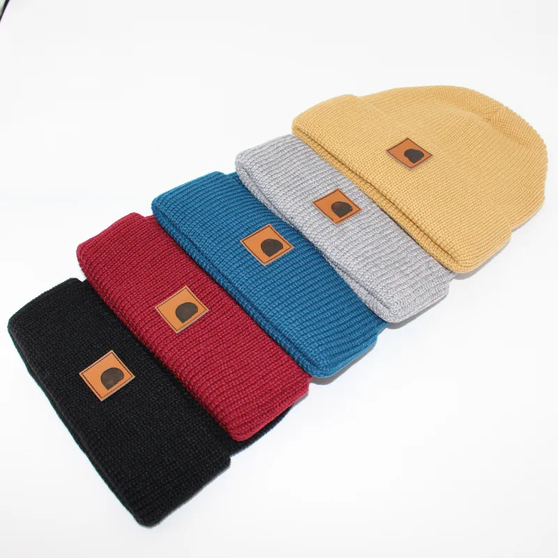 Bonnet tricoté avec lettres classiques pour hommes et femmes, automne hiver, laine chaude, couleur unie, chapeau pour Couple, bonnets de rue à la mode