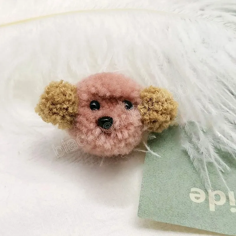 Broche con cabeza de perro de peluche de dibujos animados para mujer y niña, alfileres para ropa, mochilas, broches colgantes, accesorios de decoración de joyería