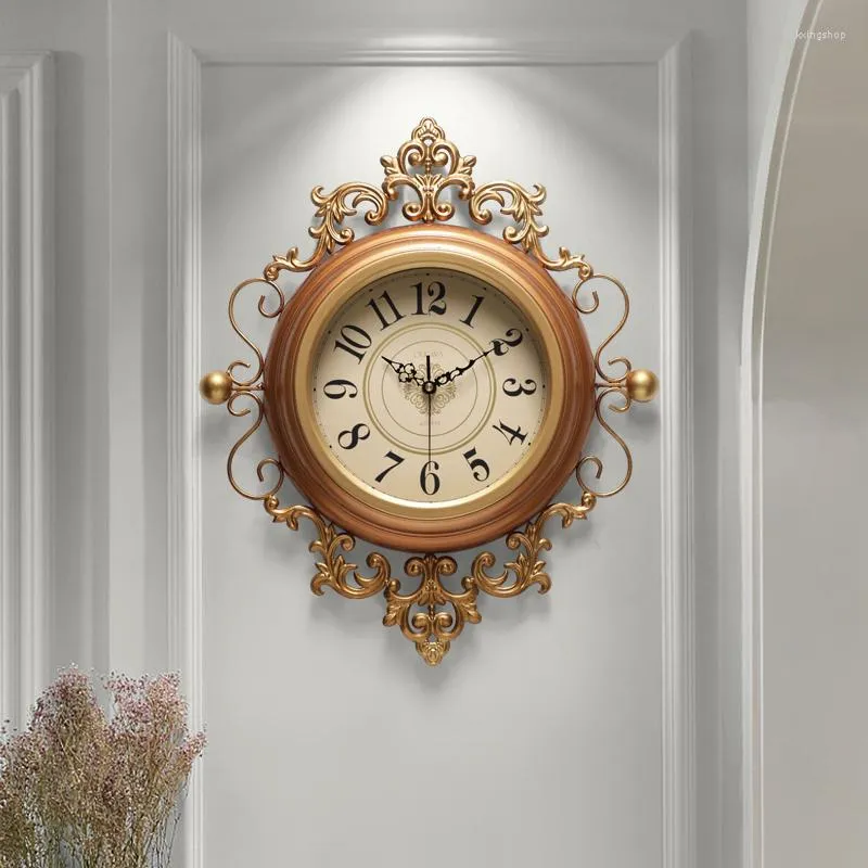 V￤ggklockor American Living Room Clock Creative European Retro Art Watch Decorative Home Mute Fashion