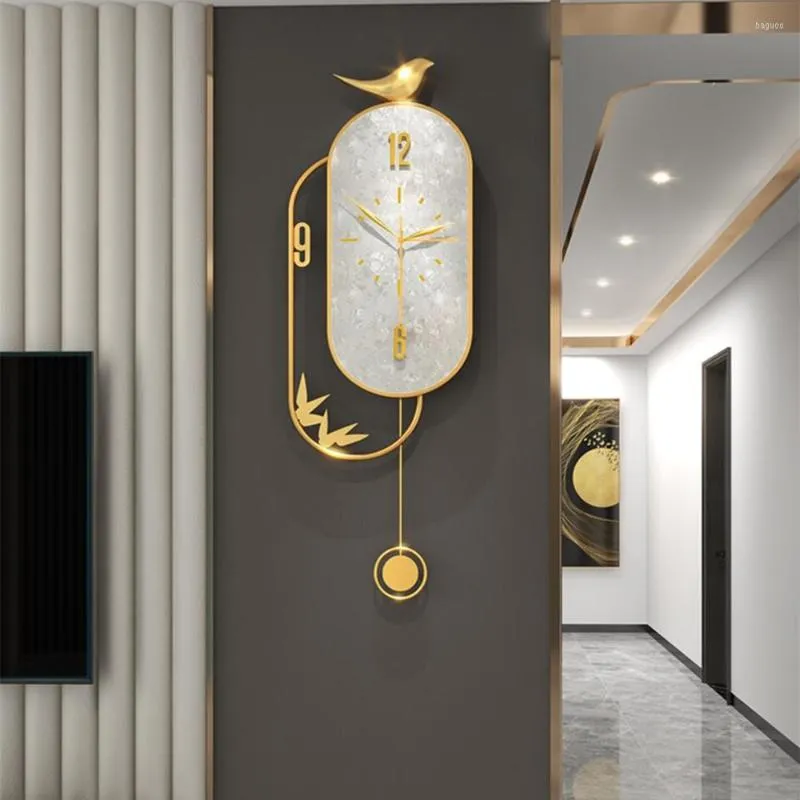 ウォールクロッククリエイティブクロックリビングルームホームファッションモダンミニマリストレストラン装飾ネットレッドライトラグジュアリー