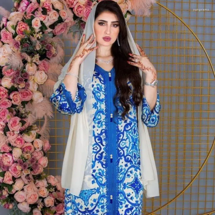 Ethnic Clothing Middle East Women Long Dress Ribbon V Neck Full Sleeve Leaves Print Maxi Dresses Turkey Arabic Dubai Muslim Robe RV417