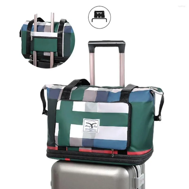 Duffel Bags Женщины путешествуют 2023 Нейлоновая складная складка с большой пропускной способностью багаж