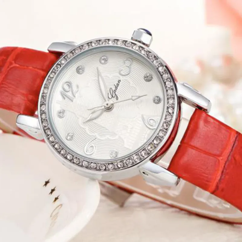 2022 Fashion Watch Diamond Waterproof Women's Leather Quartz Watch