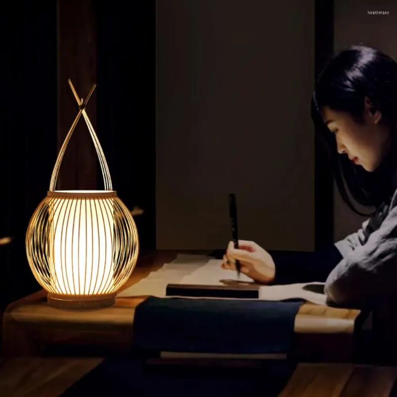 Lampade da tavolo Lampada in stile giapponese Opere d'arte in bambù Comodino Decorazione romantica In sala da tè Studio in stile cinese