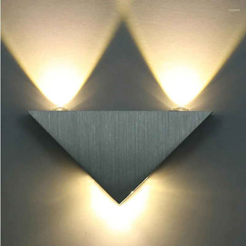 Lampes murales Rising Star 3W en aluminium Triangle lampe à LED 85-265V haute puissance lumière moderne pour l'éclairage de la maison décoration intérieure