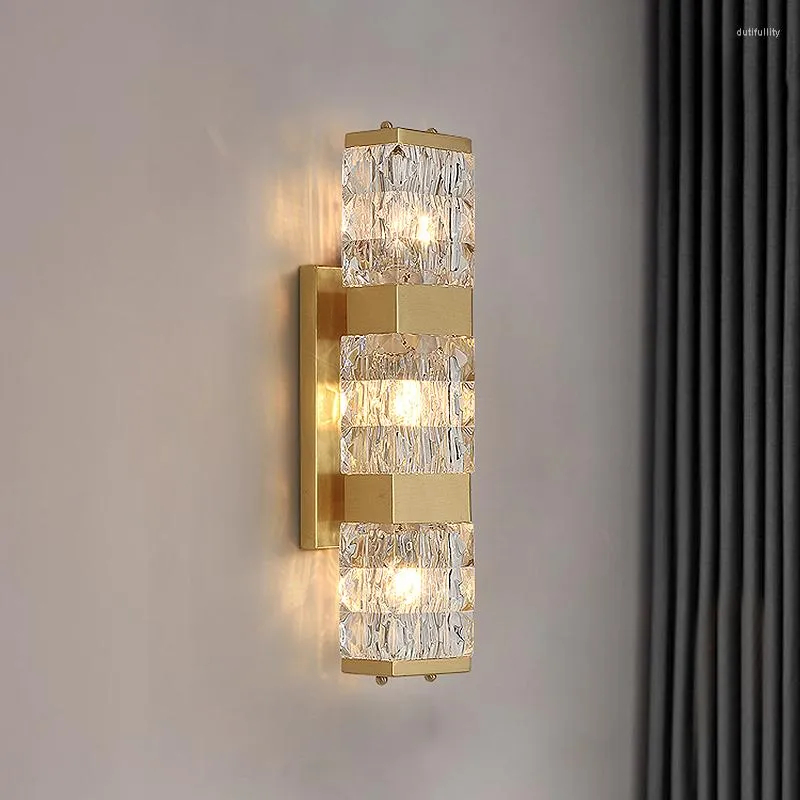 Стеновые лампы бросают роскошные современные дизайнерские золотые лампы для виллы для гостиной фон эль -спальни коридор