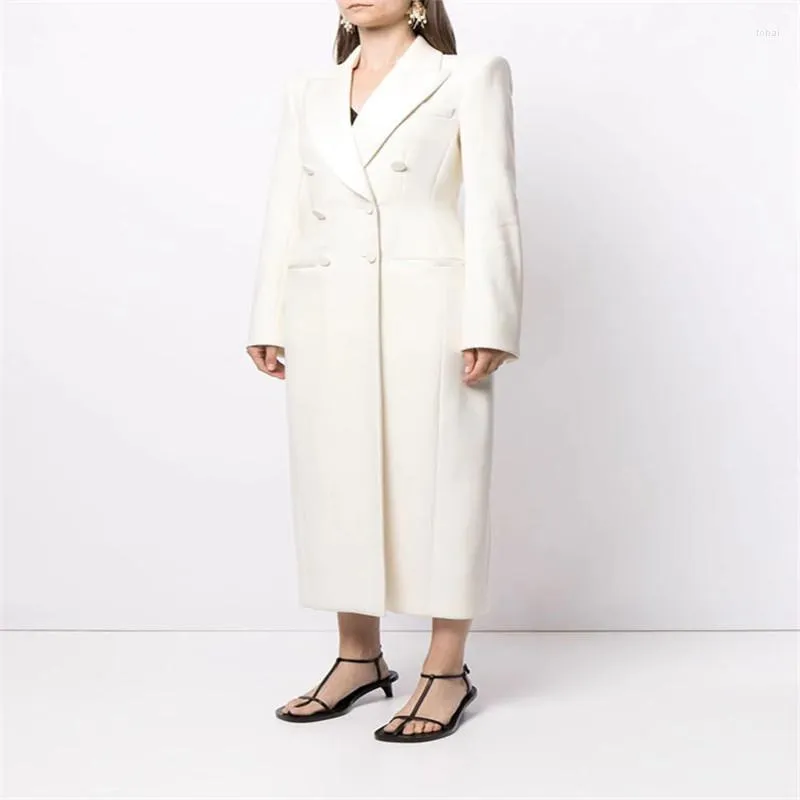 Kvinnors dikerockar 2022 Autumn Fashion Long White Coat Women Double Breasted Overcoat Temperament Slim Windbreaker Ladies Jacket Trend