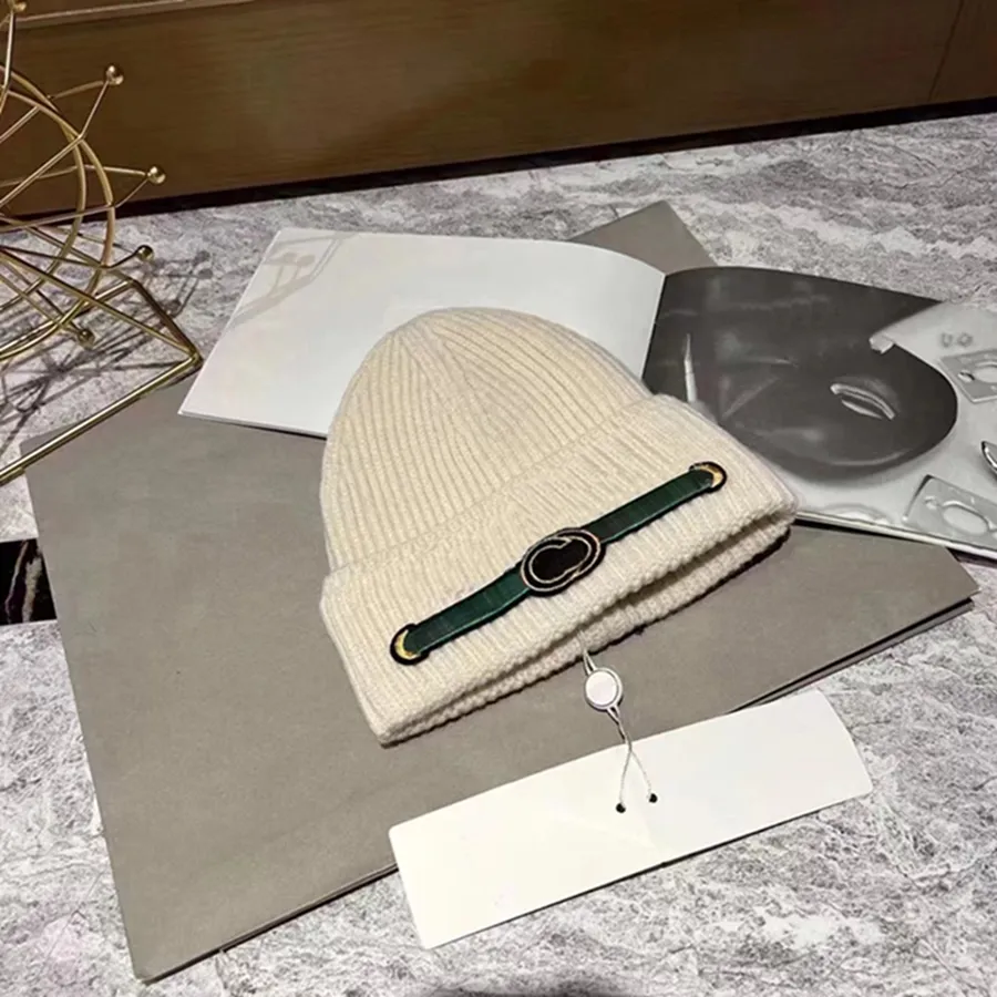 Designer de luxo Beanie Casquette Fashion Bonnet Classic Knit Hat Winter Hat para mulheres e homens Bordado estilo quente lã confortável lã Carta de outono muito boa