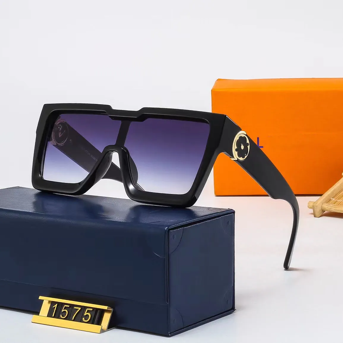 Luxurys designer solglasögon uv resistent mode solglasögon populära designers fyrkantiga solglas avslappnade mångsidiga glasögon med låda