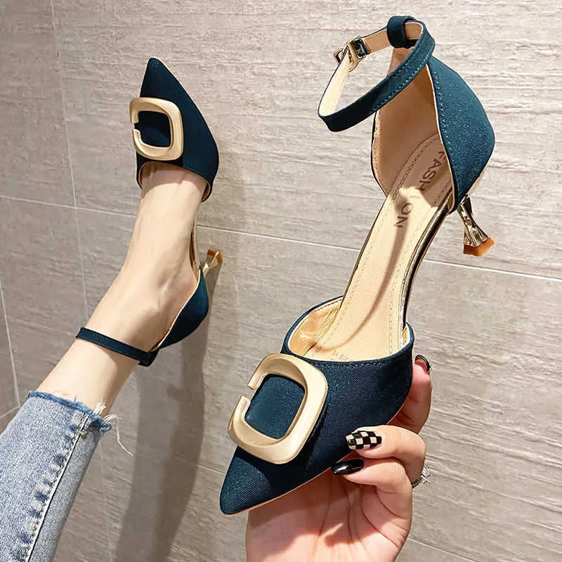 Chaussures habillées Pantoufles Baotou Sandales Printemps Été Femmes Pompes 2022 Nouvelles chaussures à talons mi-talons pour femmes Stiletto Bout pointu Chaton Talon Dames Chaussures de travail 221224