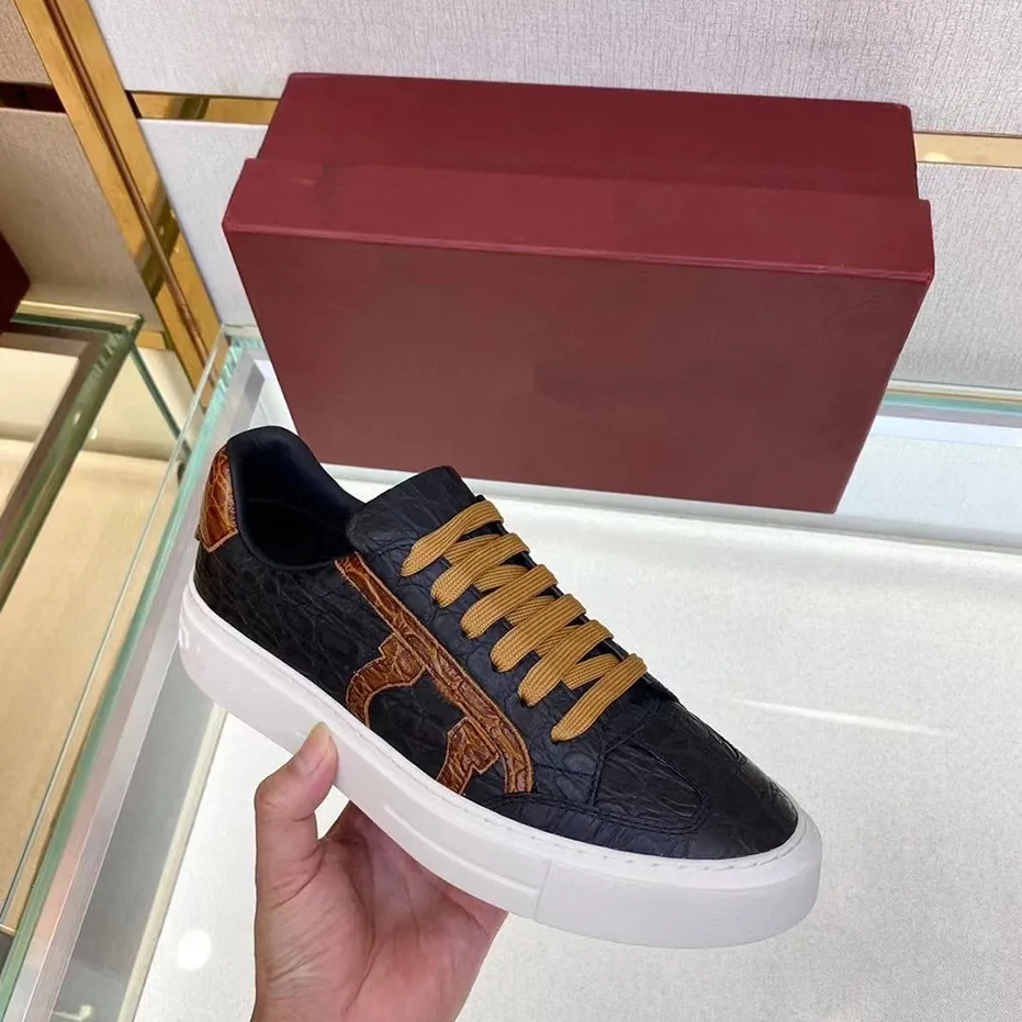 2023 Mode Männer Designer Schuhe 5 Farben Bequeme Unterseite Leder Luxus Herren Party Sport Casual Sneaker Trainer Schuh Fast Ship MKJKKK00001