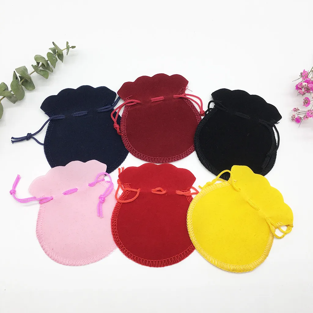 7 x 8 cm 100 pcs Bijoux Pochettes Sacs Bouche Corde Palan Poutre Velours Cadeau De Noël Sac De Noce Sac Bijoux Emballage Displa258s