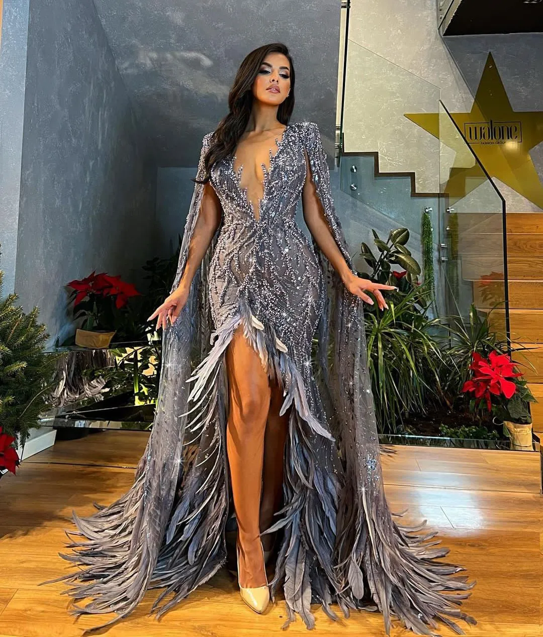 Exquisite Evening Dresses: Sleeveless V Neck Lace... From Dressvip, $299 |  DHgate.Com