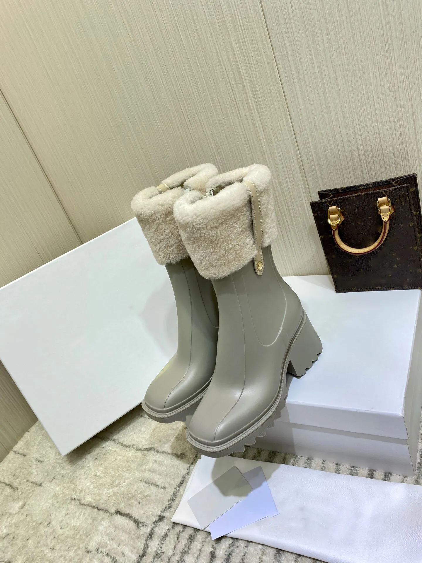 Nomad womens hotsell rain boots