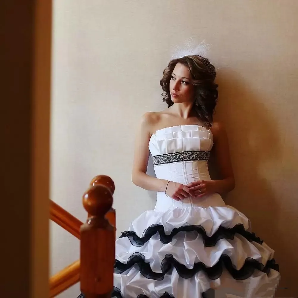 Gothic Black And White Wedding Dresses Corset Bridal Gowns Vintage Victorian | eBay Gothic Black And White Wedding Dresses Corset Bridal Gowns Vintage Victorian | eBay