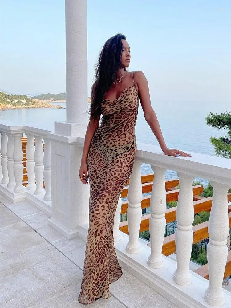 Abiti casual 2022 Sexy cinghia di spaghetti Leopardo lungo vestito estivo Maxi vestito Abbigliamento estivo per le donne Club Party Evening Beach Wear A1224