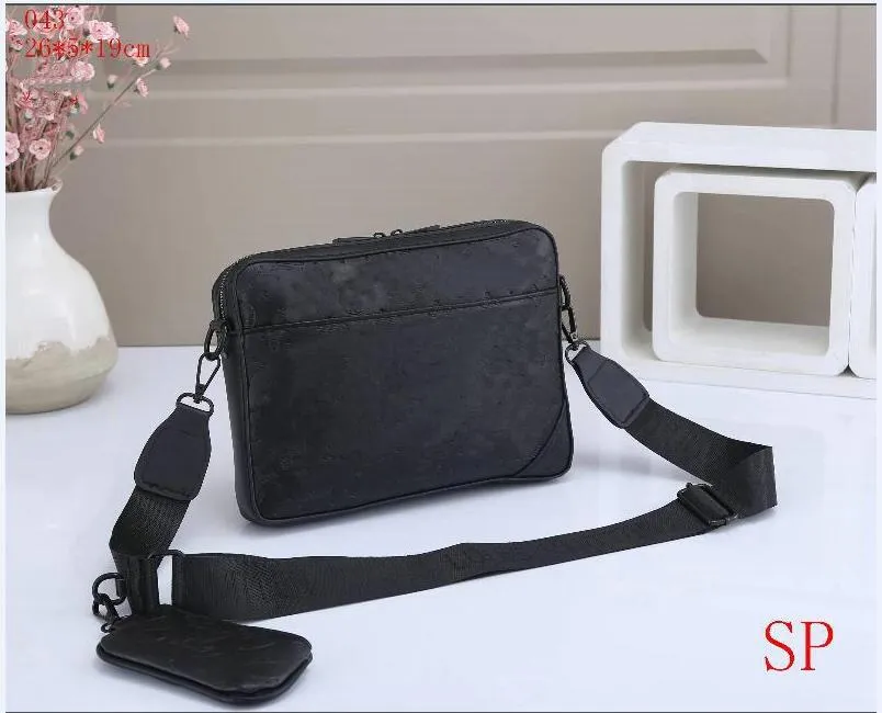 Prägla tvärs kroppsväska 2 bit set i lyxdesigner väskor mode grå svart 2 färger messenger väskor handväska för män 043#26x5x19cm