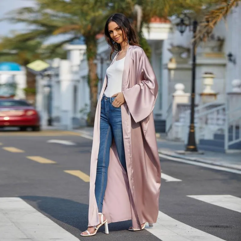 Roupas étnicas 2022 Moda Dubai Marrocos Roupas muçulmanas rosa Kimono abaya para mulheres sólidas cetim peru